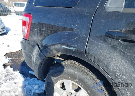 2011 Ford Escape Limited z USA, uszkodzony, nr VIN 1FMCU0E76BKA39380